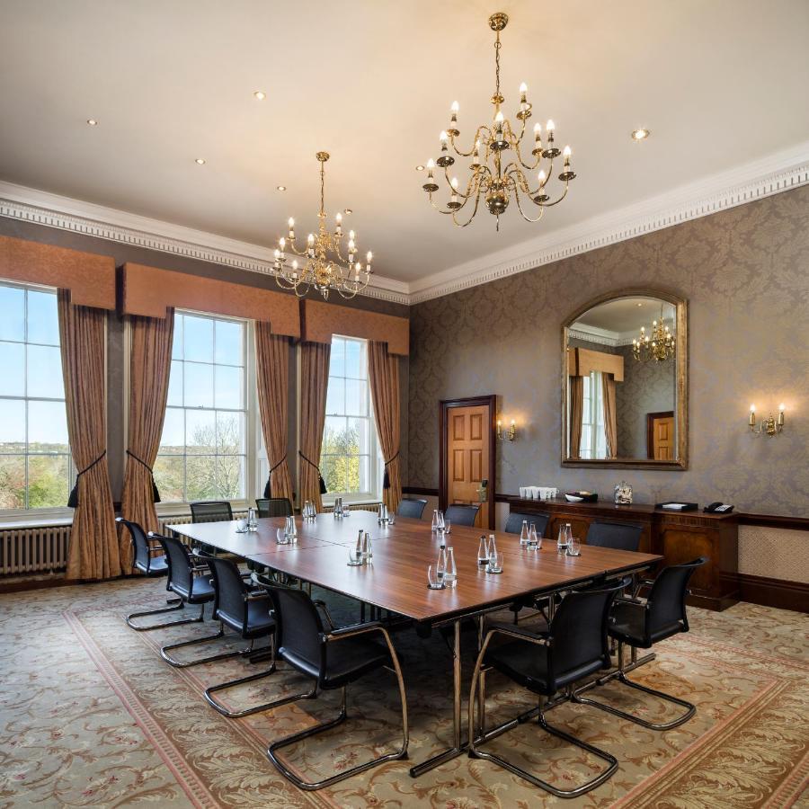 Oulton Hall Hotel, Spa & Golf Resort Leeds  Exterior foto