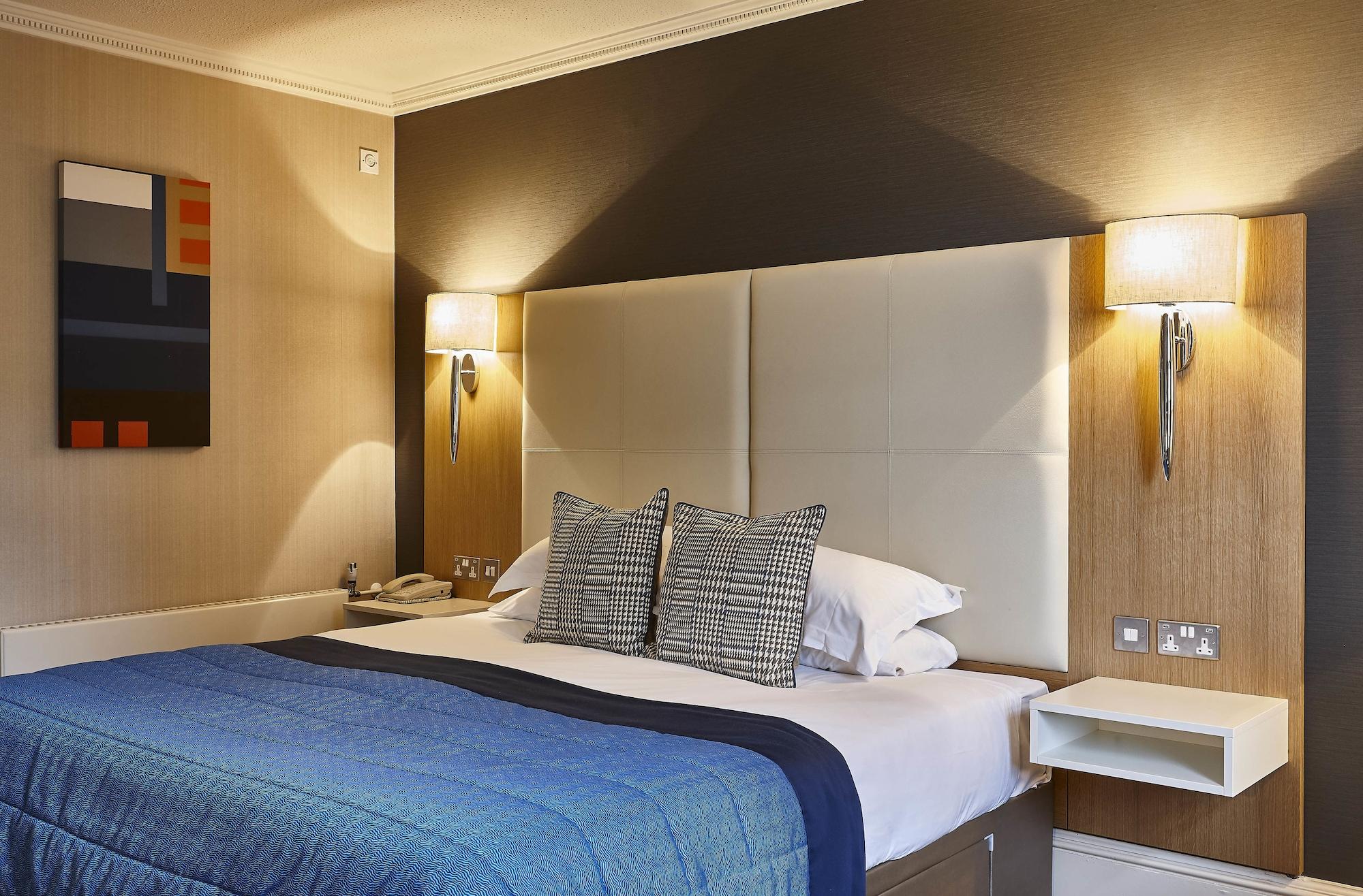 Oulton Hall Hotel, Spa & Golf Resort Leeds  Exterior foto