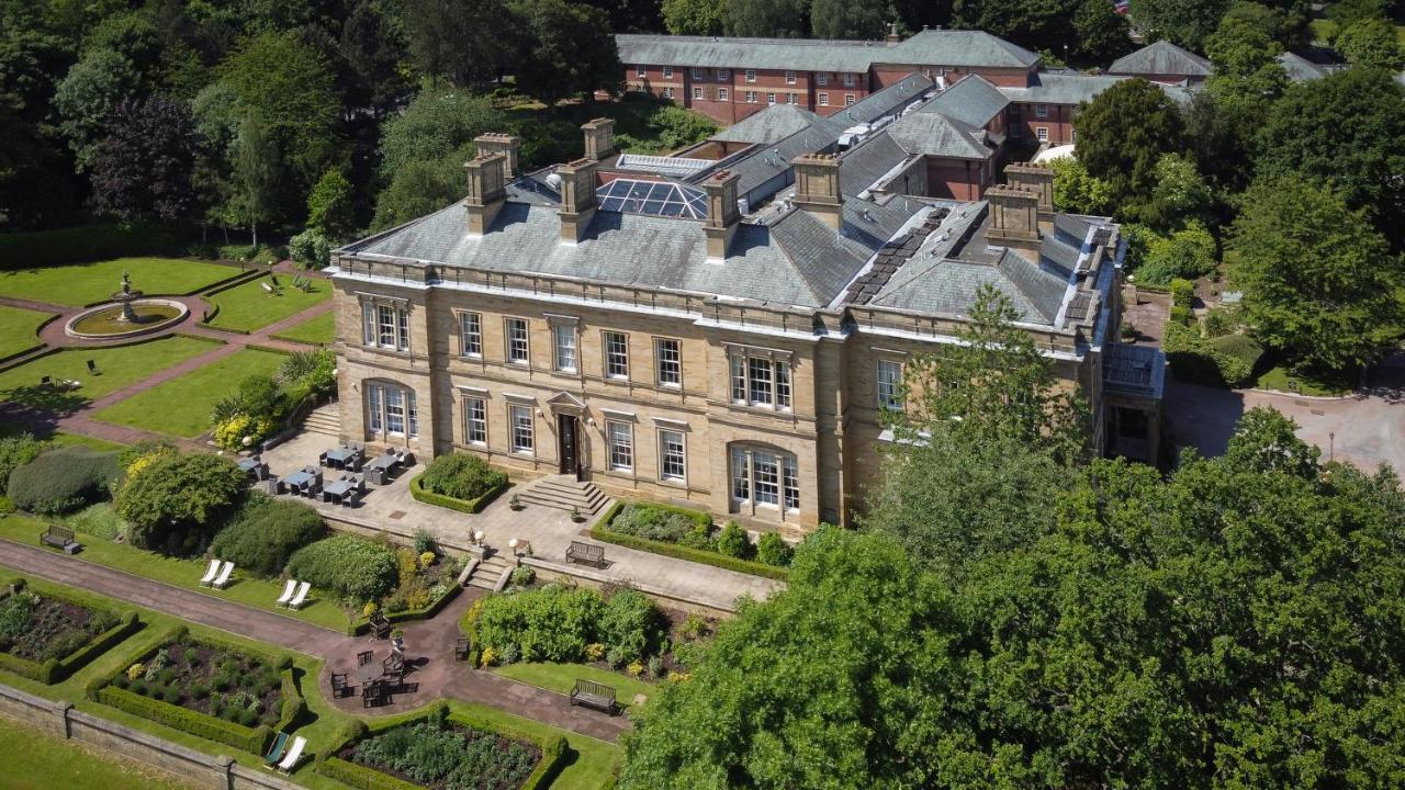 Oulton Hall Hotel, Spa & Golf Resort Leeds  Exterior foto
