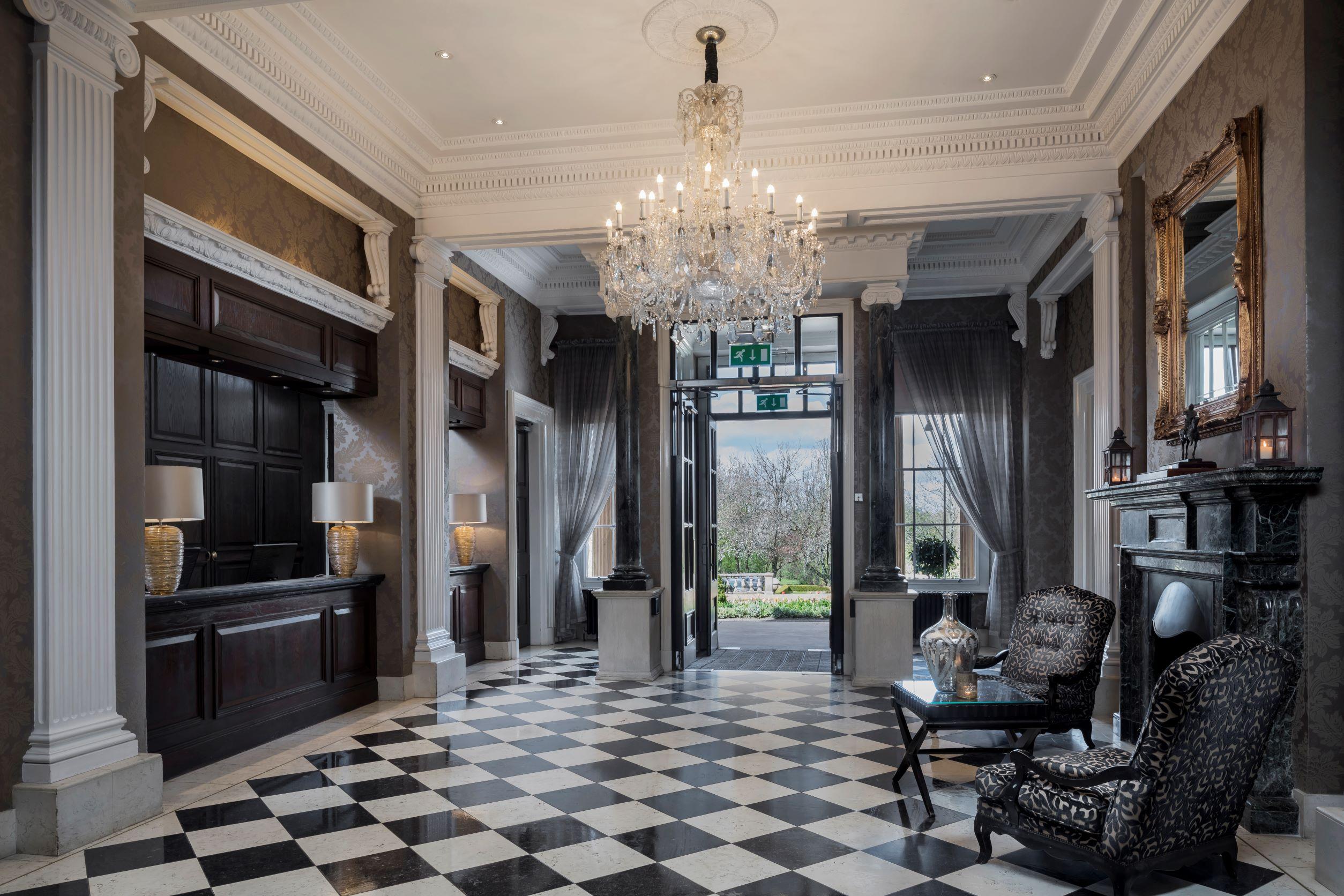 Oulton Hall Hotel, Spa & Golf Resort Leeds  Exterior foto