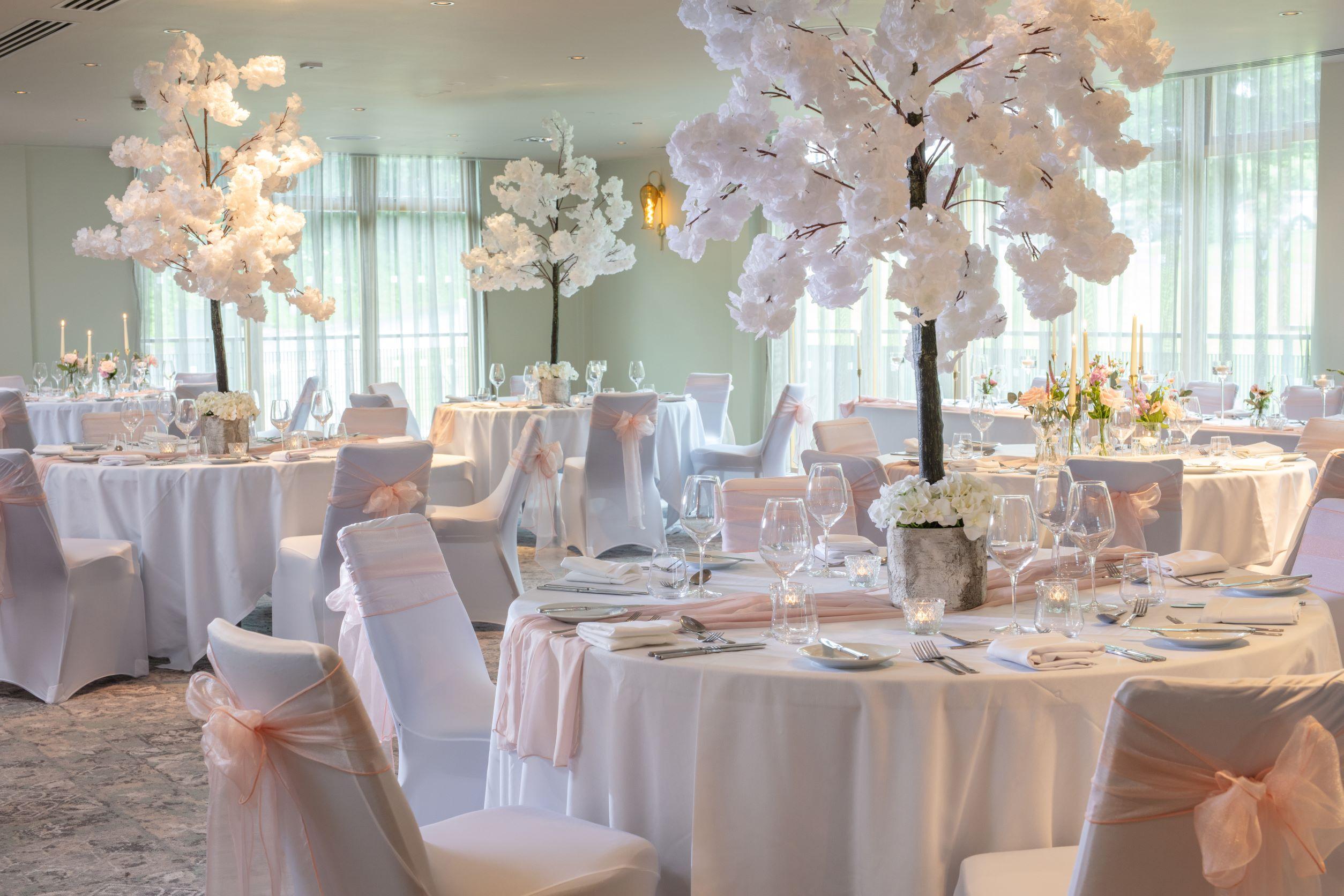 Oulton Hall Hotel, Spa & Golf Resort Leeds  Exterior foto
