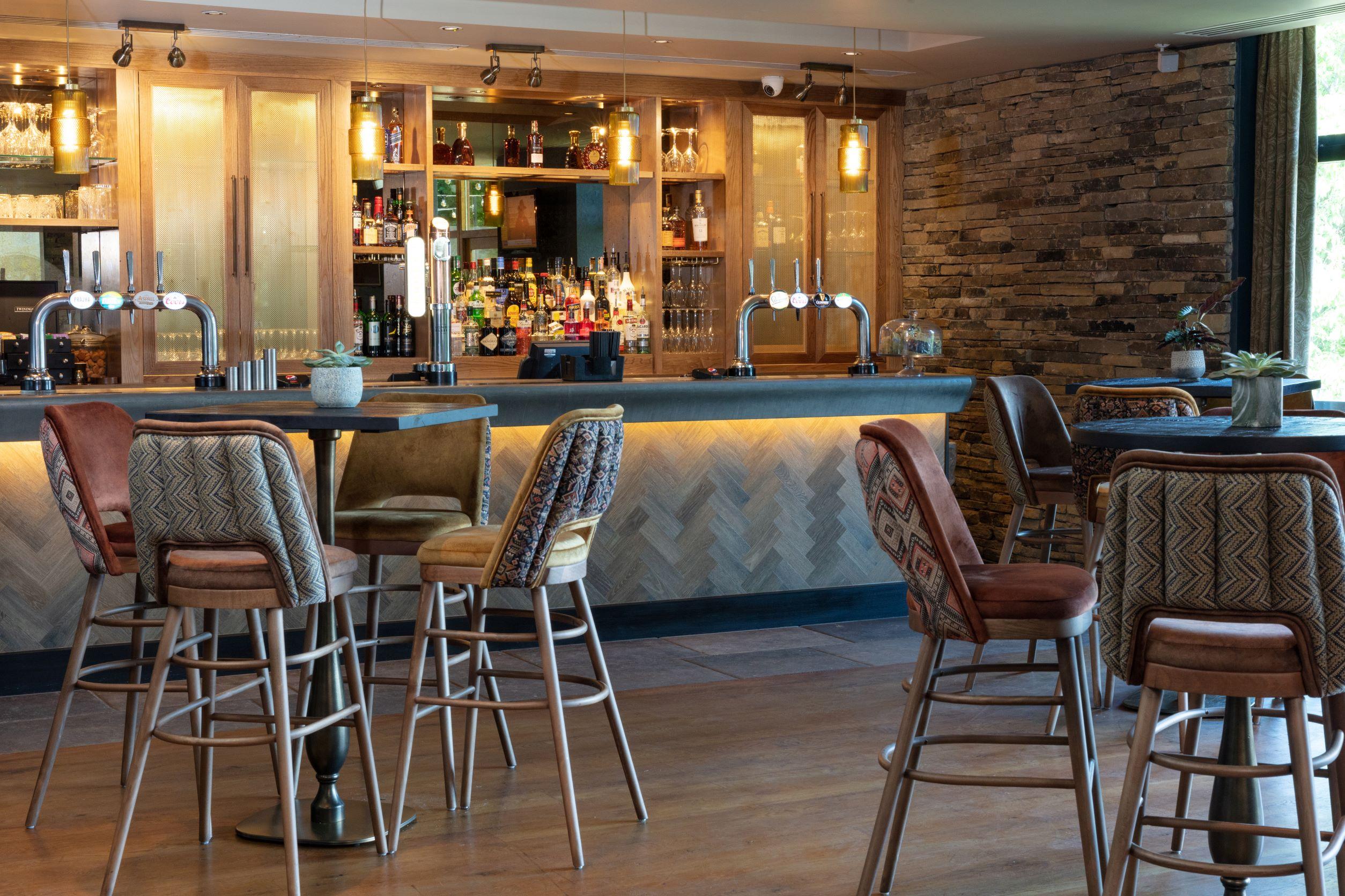 Oulton Hall Hotel, Spa & Golf Resort Leeds  Exterior foto